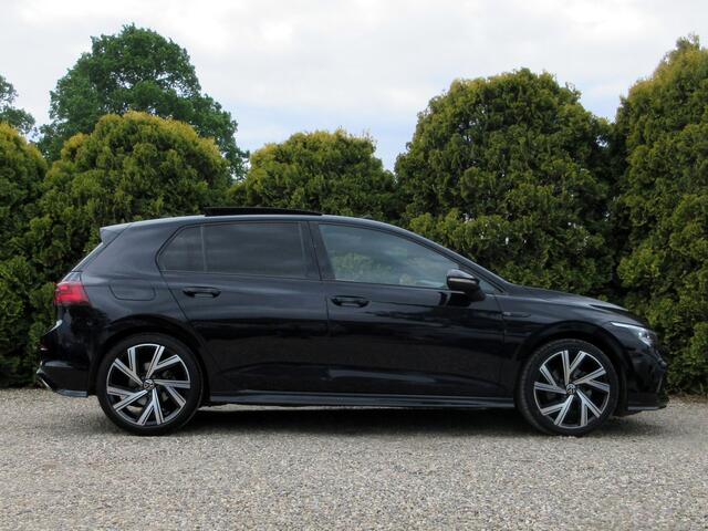 Volkswagen Golf 1.5 eTSI R-LinePano  Virt. cockpit  Sfeerverl. 