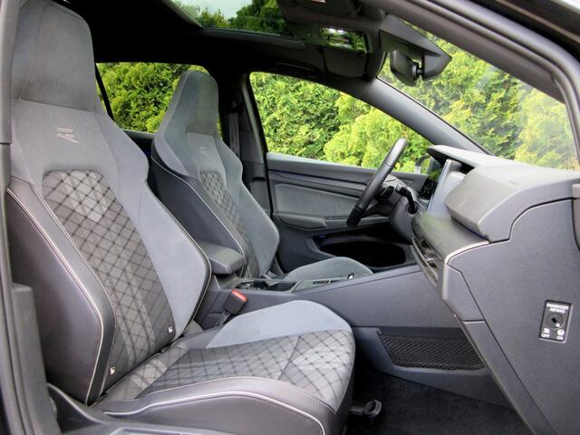 Volkswagen Golf 1.5 eTSI R-LinePano  Virt. cockpit  Sfeerverl. 