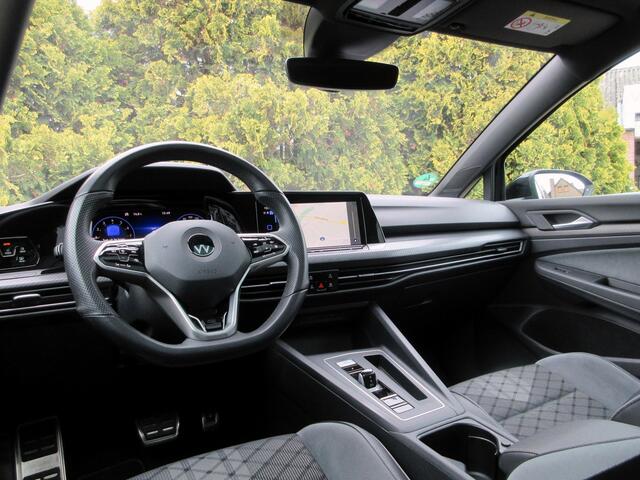 Volkswagen Golf 1.5 eTSI R-LinePano  Virt. cockpit  Sfeerverl. 