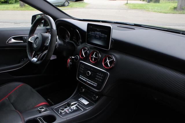 Mercedes-Benz A-Klasse MB AMG 45 4MATIC Adaptieve Demping, Carplay, CC, LED, Sportstoelen, NAVI, Parksens V en A, Grootlichtassistent, Airco, 19 AMG LMV