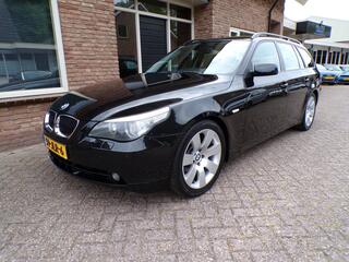BMW 5-SERIE Touring 545i Automaat / Leder / Panoramadak / Navi / Head Up