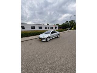 PEUGEOT 206 CC 2.0-16V Cabriolet 