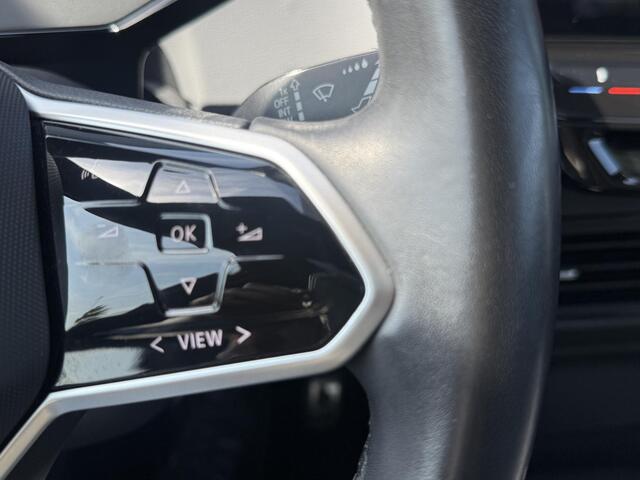 Volkswagen Id.3 First Max 58 kWh SOH 92,59% | 204 PK | Panorama dak | Navigatie | Parkeercamera | Dodehoek Detectie | Elek Verstelbare Stoelen | Stoelverwarming
