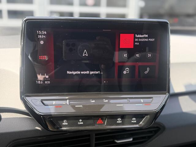 Volkswagen Id.3 First Max 58 kWh SOH 92,59% | 204 PK | Panorama dak | Navigatie | Parkeercamera | Dodehoek Detectie | Elek Verstelbare Stoelen | Stoelverwarming