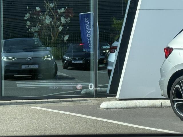 Volkswagen Id.3 First Max 58 kWh SOH 92,59% | 204 PK | Panorama dak | Navigatie | Parkeercamera | Dodehoek Detectie | Elek Verstelbare Stoelen | Stoelverwarming