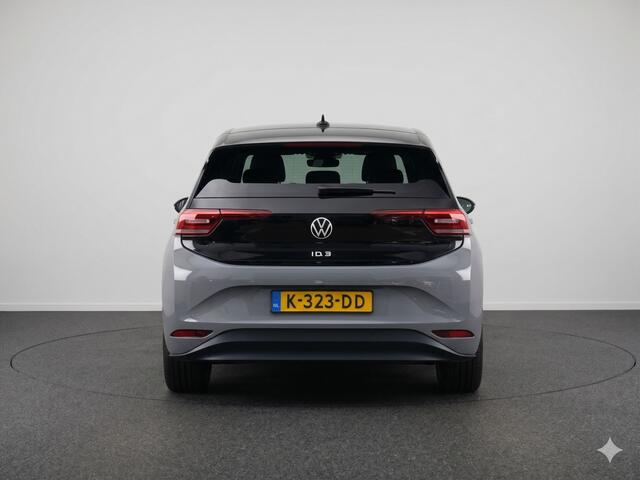 Volkswagen Id.3 First Max 58 kWh SOH 92,59% | 204 PK | Panorama dak | Navigatie | Parkeercamera | Dodehoek Detectie | Elek Verstelbare Stoelen | Stoelverwarming