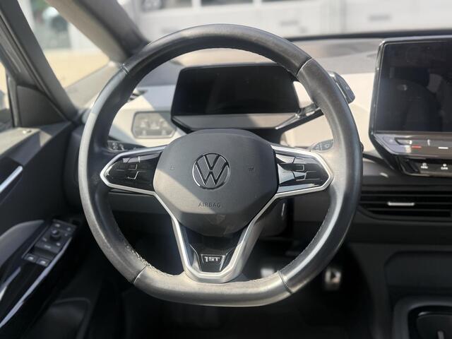 Volkswagen Id.3 First Max 58 kWh SOH 92,59% | 204 PK | Panorama dak | Navigatie | Parkeercamera | Dodehoek Detectie | Elek Verstelbare Stoelen | Stoelverwarming