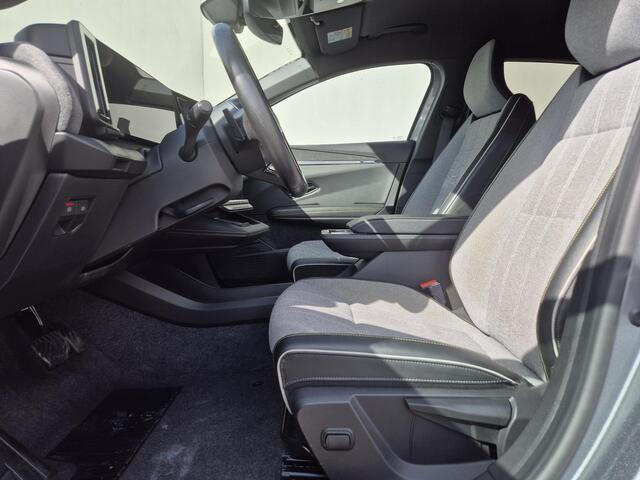 Renault Megane E-Tech EV60 Optimum Charge Techno / SOH 93,22% / Dealer onderhouden / CCS snellader / Stuur- & Stoelverwarming / Achteruitrijcamera / Draadloze
