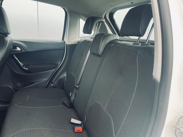 Citroen C3 1.2 VTi Collection, navi, pdc, climate, cruise