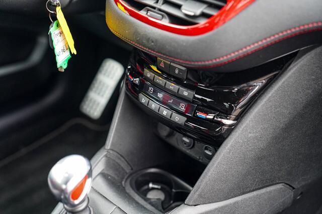 Peugeot 208 1.6 THP GTi | Luxe Leder | JBL Surround Sound | Stoelverwarming | 100% onderhouden | Xenon | 200PK