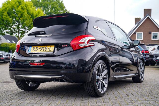 Peugeot 208 1.6 THP GTi | Luxe Leder | JBL Surround Sound | Stoelverwarming | 100% onderhouden | Xenon | 200PK