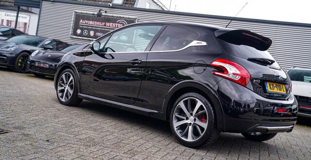 Peugeot 208 1.6 THP GTi | Luxe Leder | JBL Surround Sound | Stoelverwarming | 100% onderhouden | Xenon | 200PK