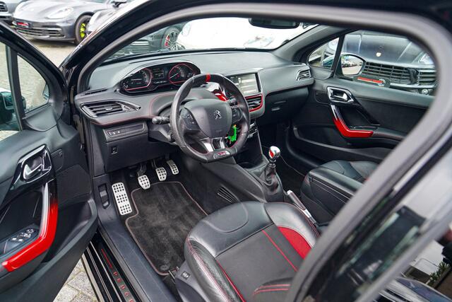 Peugeot 208 1.6 THP GTi | Luxe Leder | JBL Surround Sound | Stoelverwarming | 100% onderhouden | Xenon | 200PK