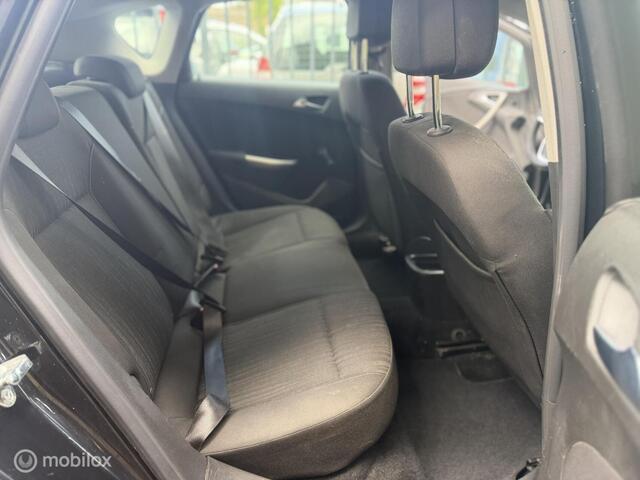 Opel Astra 1.4 Turbo Edition