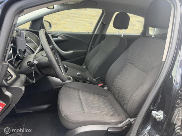 Opel Astra 1.4 Turbo Edition