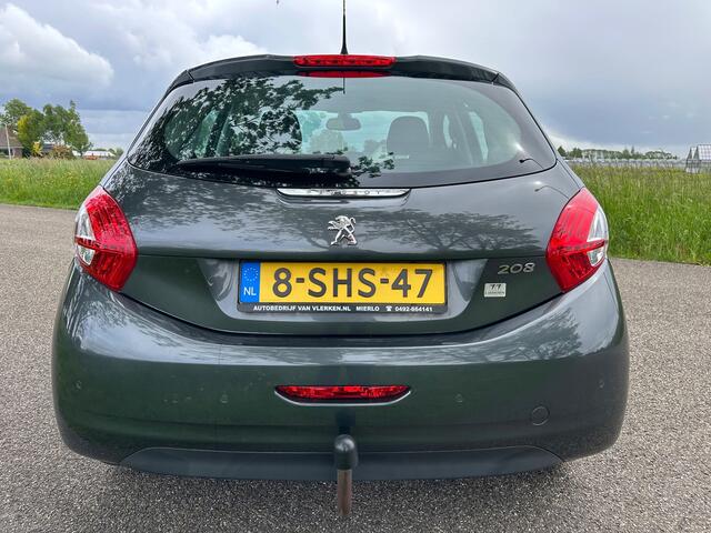 Peugeot 208 1.2 VTi Envy|nw D-riem|trekhaak|navi|pdc|nap