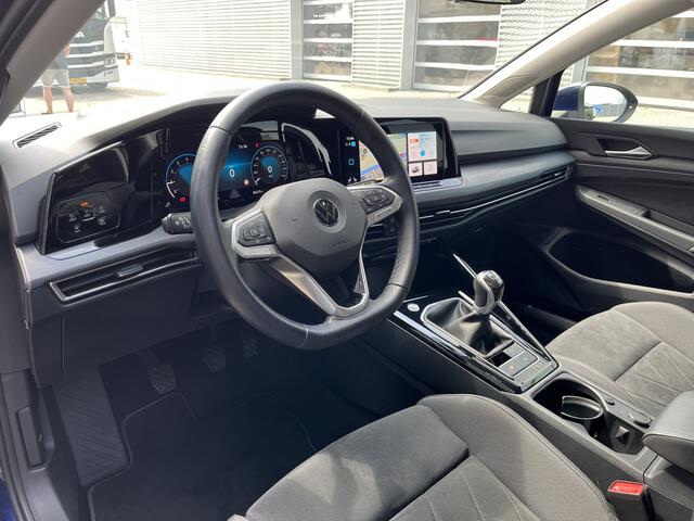 Volkswagen Golf 1.5 TSI 130PK Style / Memory Seat / Stuur + Stoelverwarming / Parkeersensoren V+A / Full-LED / App-Connect