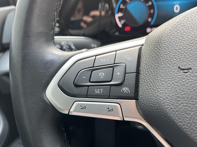 Volkswagen Golf 1.5 TSI 130PK Style / Memory Seat / Stuur + Stoelverwarming / Parkeersensoren V+A / Full-LED / App-Connect