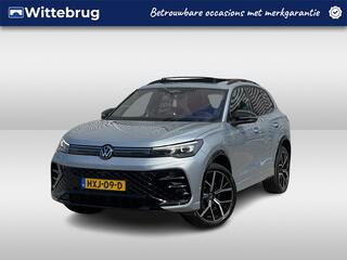 VOLKSWAGEN TIGUAN 1.5 eHybrid 204PK DSG R-Line Edition / Resterende Fabrieksgarantie tot 07-08 2029 / Trekhaak / Panoramadak / 20'' LMV / VW