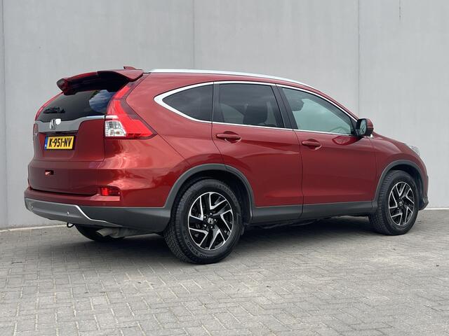 Honda CR-V 2.0 Comfort / Trekgewicht 1.700KG / Voorstoelen Verwarmd / Airco / Navigatie /  Start-Stop Systeem / 17'' Lichtmetalen Velgen / Cruise Control / 