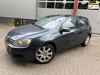 Volkswagen Golf VI