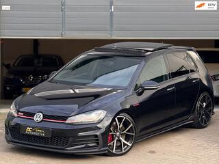 Volkswagen Golf VII