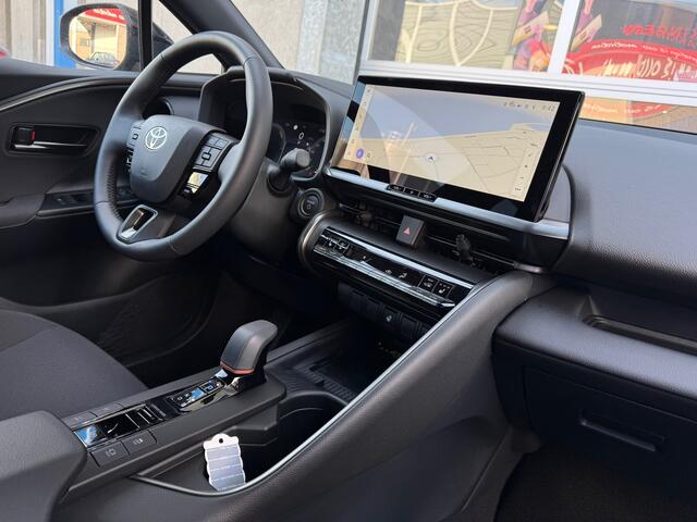 Toyota C-HR 2.0 Plug-in Hybrid 220 Dynamic||Navi|Camera|Parkeersensoren|Stoel- en stuurwielverwarming