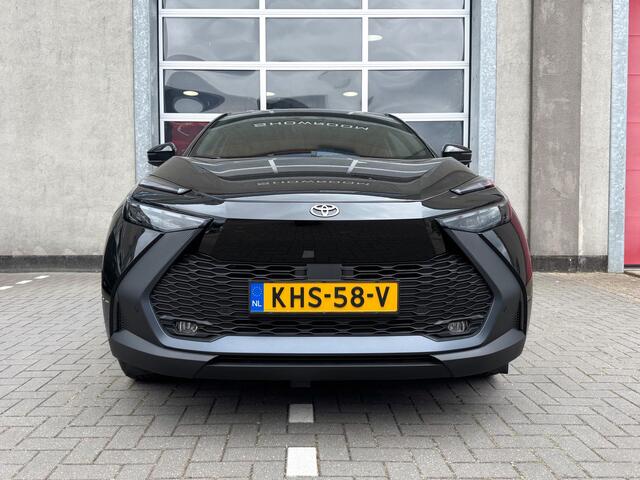 Toyota C-HR 2.0 Plug-in Hybrid 220 Dynamic||Navi|Camera|Parkeersensoren|Stoel- en stuurwielverwarming