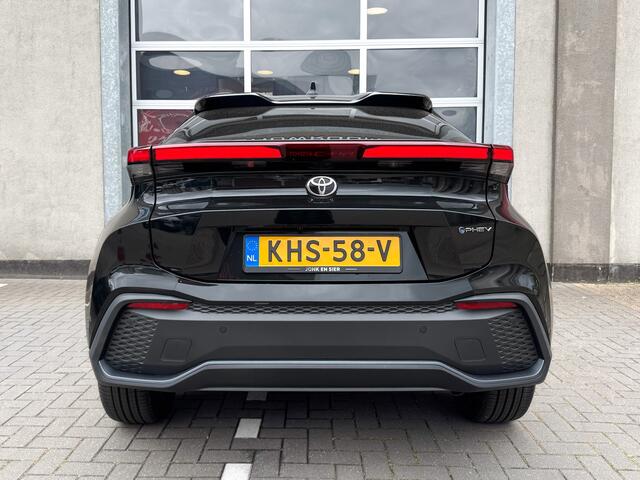 Toyota C-HR 2.0 Plug-in Hybrid 220 Dynamic||Navi|Camera|Parkeersensoren|Stoel- en stuurwielverwarming