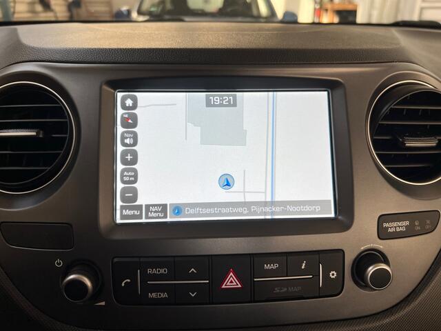 Hyundai I 10 1.0i Go 2017 NAVI | CARPLAY | CLIMA | CRUISE CONTROL | SERVICE PASPOORT / DEALER | NAP | APK |