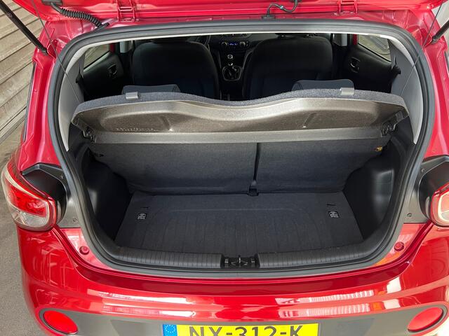 Hyundai I 10 1.0i Go 2017 NAVI | CARPLAY | CLIMA | CRUISE CONTROL | SERVICE PASPOORT / DEALER | NAP | APK |