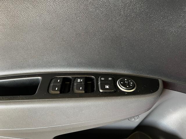 Hyundai I 10 1.0i Go 2017 NAVI | CARPLAY | CLIMA | CRUISE CONTROL | SERVICE PASPOORT / DEALER | NAP | APK |