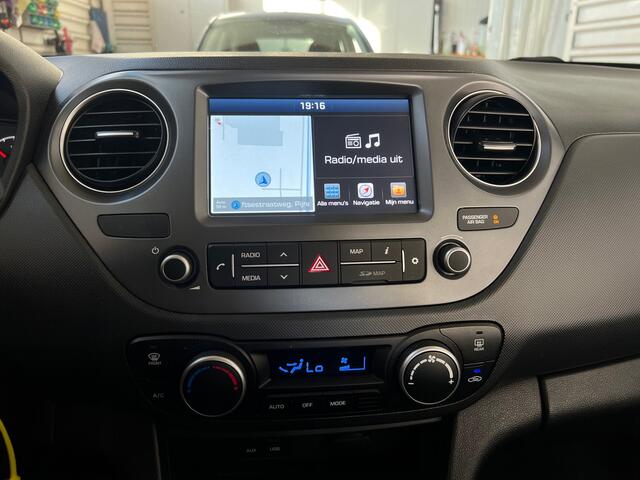 Hyundai I 10 1.0i Go 2017 NAVI | CARPLAY | CLIMA | CRUISE CONTROL | SERVICE PASPOORT / DEALER | NAP | APK |