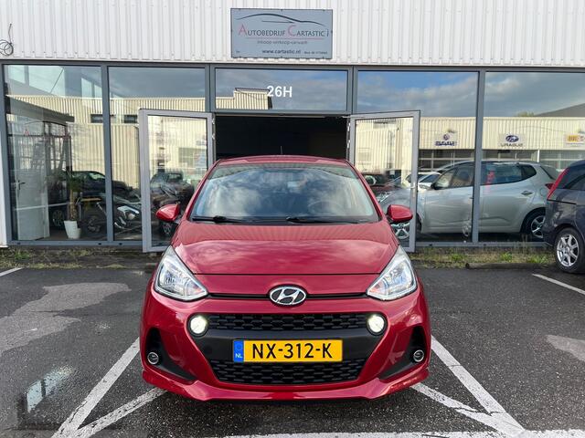 Hyundai I 10 1.0i Go 2017 NAVI | CARPLAY | CLIMA | CRUISE CONTROL | SERVICE PASPOORT / DEALER | NAP | APK |