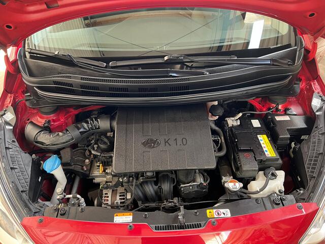 Hyundai I 10 1.0i Go 2017 NAVI | CARPLAY | CLIMA | CRUISE CONTROL | SERVICE PASPOORT / DEALER | NAP | APK |