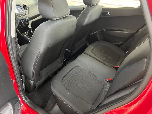 Hyundai I 10 1.0i Go 2017 NAVI | CARPLAY | CLIMA | CRUISE CONTROL | SERVICE PASPOORT / DEALER | NAP | APK |