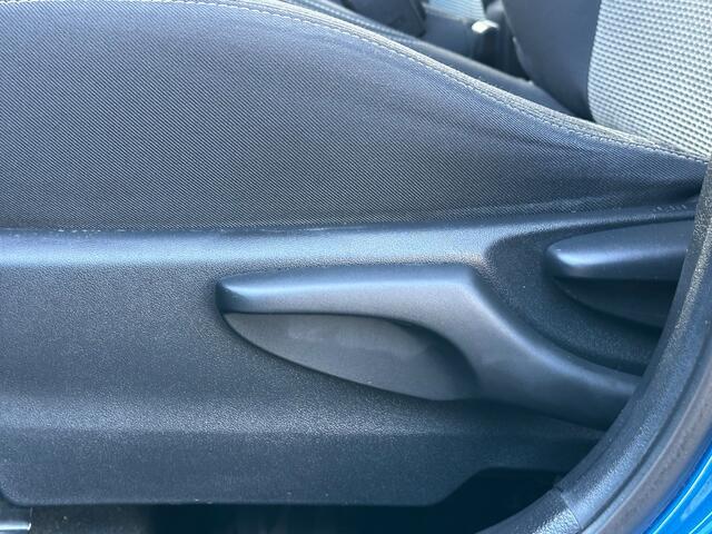 Toyota Yaris 1.5 Hybrid Aspiration/CAMERA/NW APK