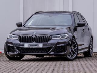 BMW 5-SERIE Touring 530e xDrive M-SPORT ** LASER, LEDER, PANORAMA, TREKH, SOPHISTO GRAU ** � 35.000,= onder NP - 1e EIG ** ** INFORMEER OOK NAAR ONZE AANTREKKELIJKE FINANCIAL-LEASE TARIEVEN **