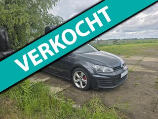 Volkswagen Golf VII