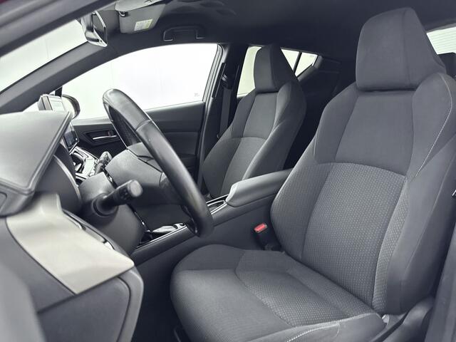 Toyota C-HR 1.8 Hybrid Style Bi-Tone Limited | Trekhaak | Stoelverwarming | Navigatie | Blind Spot |