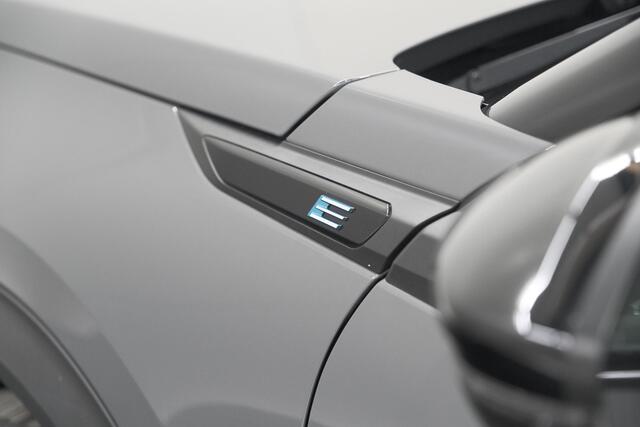 Peugeot E-2008 EV GT 50 kWh | 11 KW Laadfunctie | 360 Camera | Dodehoekdetectie | Apple Carplay | SOH=100%