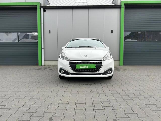 Peugeot 208 1.2 Allure | Lage km-stand | Rijklaar| Navi | Cruise | Airco | LM velgen| Carplay | e APK|Keurig onderhouden