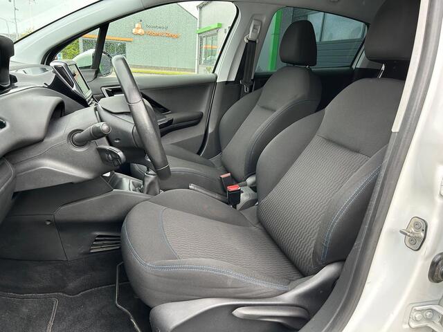 Peugeot 208 1.2 Allure | Lage km-stand | Rijklaar| Navi | Cruise | Airco | LM velgen| Carplay | e APK|Keurig onderhouden