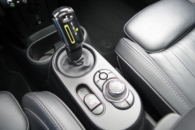 Mini Electric Mini MINI Yours 33 kWh 184 PK, SOH 100%, Leder, Panoramadak, Navigatie, Stoelverwarming