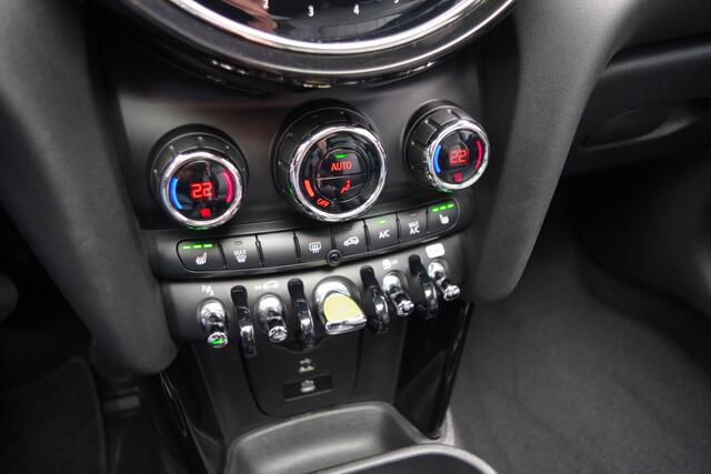Mini Electric Mini MINI Yours 33 kWh 184 PK, SOH 100%, Leder, Panoramadak, Navigatie, Stoelverwarming