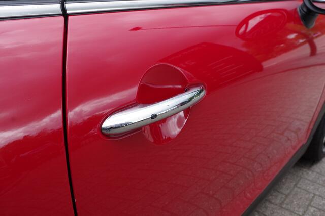 Mini Electric Mini MINI Yours 33 kWh 184 PK, SOH 100%, Leder, Panoramadak, Navigatie, Stoelverwarming
