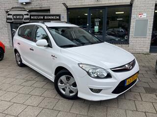 HYUNDAI I 30 CW 1.4i i-Drive Cool Airco Nieuwe apk NAP