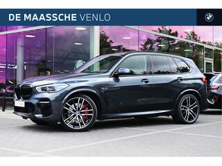 BMW X5 xDrive45e M Sport Automaat / Trekhaak / Panoramadak / Comfortstoelen / Laserlight / Head-Up / Stoelverwarming / Parking Assistant Plus
