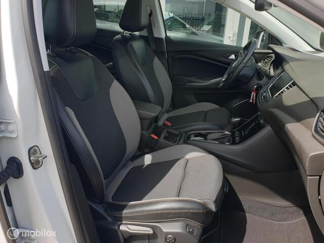 Opel Grandland X 1.2 Turbo Business Executive