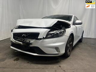 VOLVO V40 2.0 D2 Summum Business - Frontschade